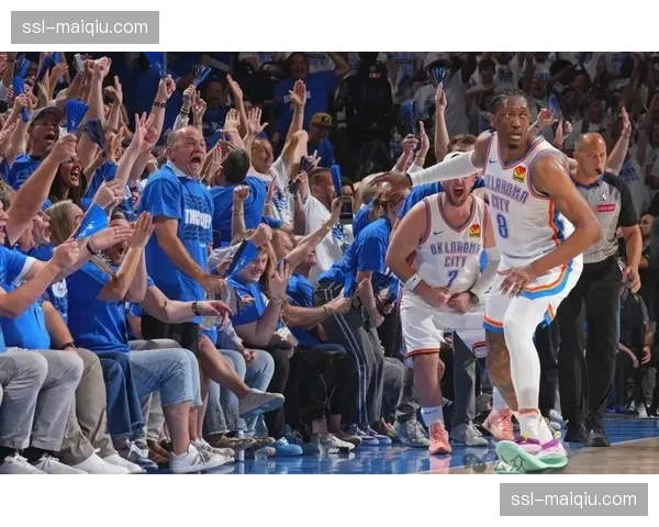 雷霆开发内线双塔变招，霍姆格伦与哈尔滕施泰因组合应对高大对手