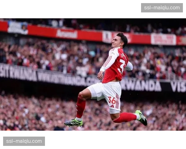 那不勒斯未就特罗萨德转会接触阿森纳，夏窗另有计划